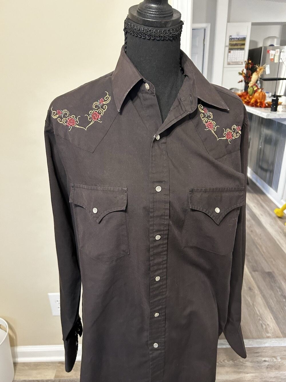 Vintage Plains Womens Western Wear Shirt With Floral Applique Sz S
